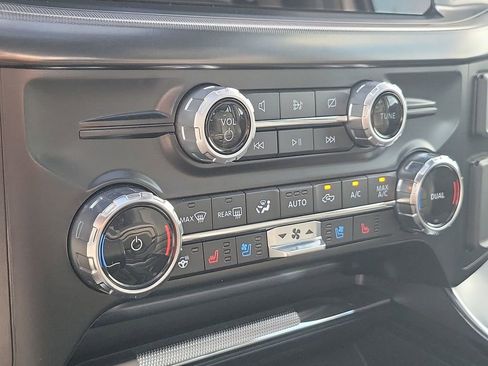 Used 2024 Ford F150 Platinum w/ Equipment Group 702A High image 34