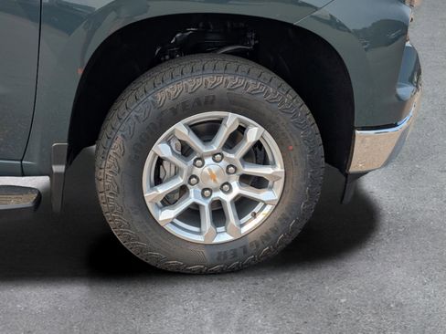 New 2026 Chevrolet Silverado 1500 LT w/ Z71 Off-Road Package image 6