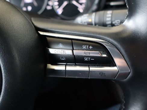 Used 2021 MAZDA MAZDA3 s image 21