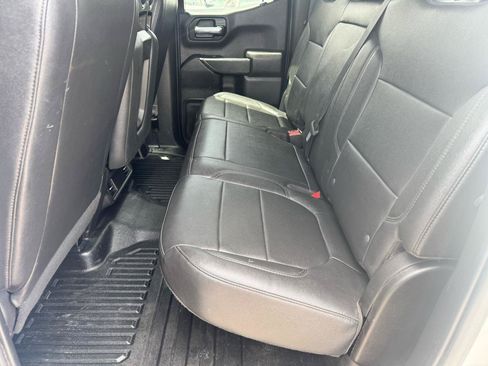 Used 2021 Chevrolet Silverado 1500 W/T w/ WT Value Package AWD/4WD image 18