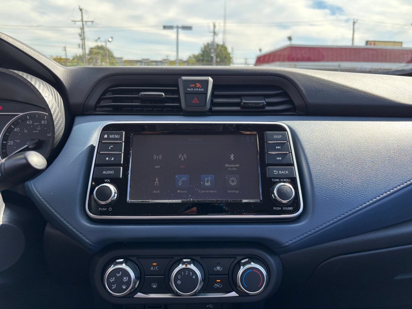 Used 2025 Nissan Versa SV FWD image 16