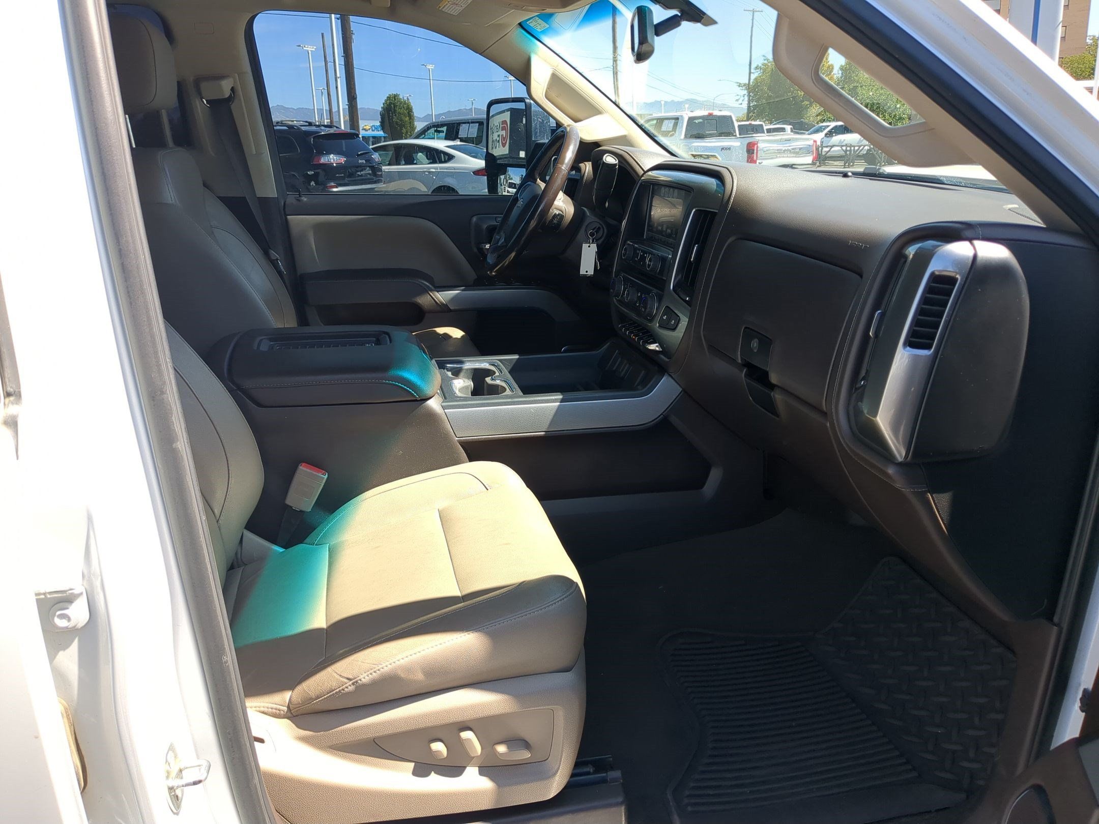 Used 2019 Chevrolet Silverado 2500 LTZ w/ Duramax Plus Package AWD/4WD image 31