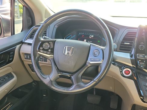 Used 2022 Honda Odyssey Touring image 19