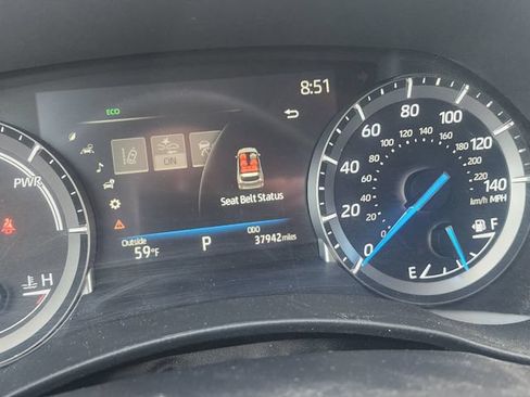 Used 2021 Toyota Highlander XLE AWD/4WD image 5