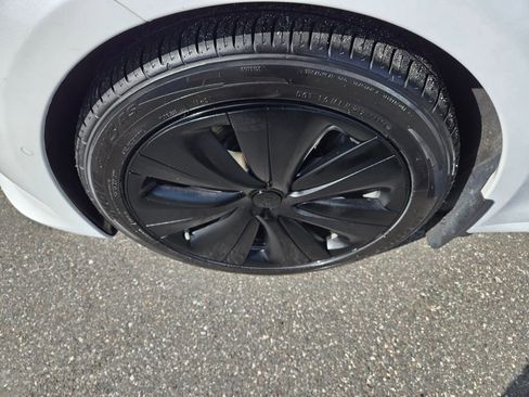 Used 2021 Tesla Model S Long Range image 14