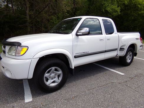 Used 2003 Toyota Tundra SR5 image 1