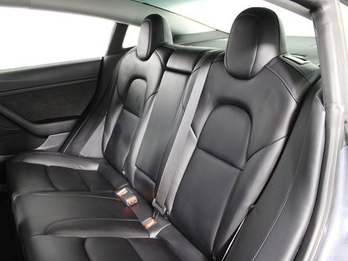 Used 2021 Tesla Model 3 Standard Range Plus image 20