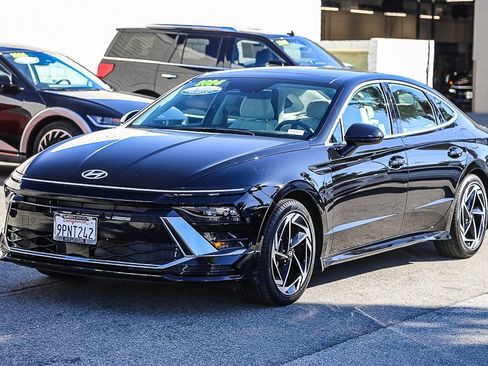 Certified 2024 Hyundai Sonata SEL w/ Convenience Package image 3