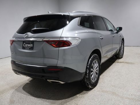 Used 2024 Buick Enclave Premium image 12