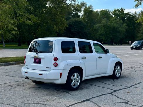 Used 2011 Chevrolet HHR LT FWD image 6