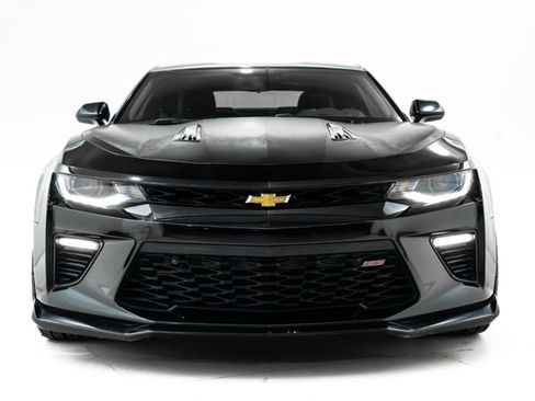 Used 2018 Chevrolet Camaro SS image 7