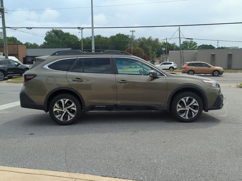 Certified 2022 Subaru Outback Limited w/ Popular Package #2 AWD/4WD image 8