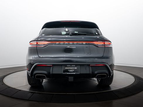Certified 2026 Porsche Macan AWD/4WD image 6