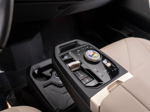 Used 2024 BMW iX xDrive50 w/ Convenience Package AWD/4WD image 13