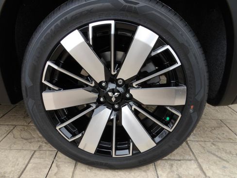 New 2026 Mitsubishi Outlander Trail Edition image 12