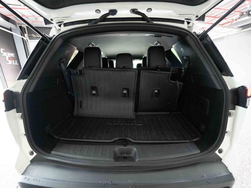 Used 2024 Nissan Pathfinder Rock Creek AWD/4WD image 28