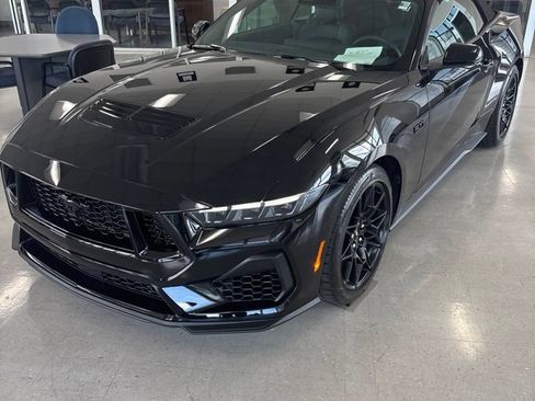 Used 2026 Ford Mustang GT Premium w/ GT Performance Package RWD image 1