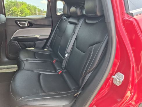 Used 2025 Jeep Compass Limited AWD/4WD image 23