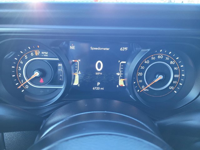 Used 2025 Jeep Gladiator Sport AWD/4WD image 22
