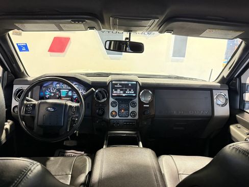 Used 2016 Ford F250 Lariat w/ Lariat Interior Package AWD/4WD image 9