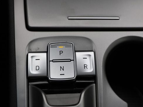 Used 2023 Hyundai Kona SE w/ Cargo Package image 24