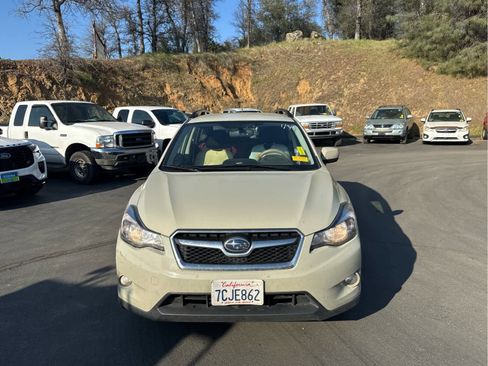 Used 2013 Subaru Crosstrek 2.0i Premium image 2