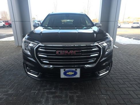 Used 2023 GMC Terrain SLT image 6