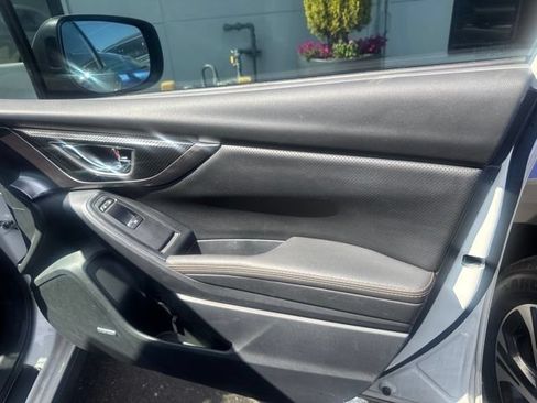 Used 2019 Subaru Crosstrek 2.0i Limited w/ Moonroof Package w/Navigation AWD/4WD image 23
