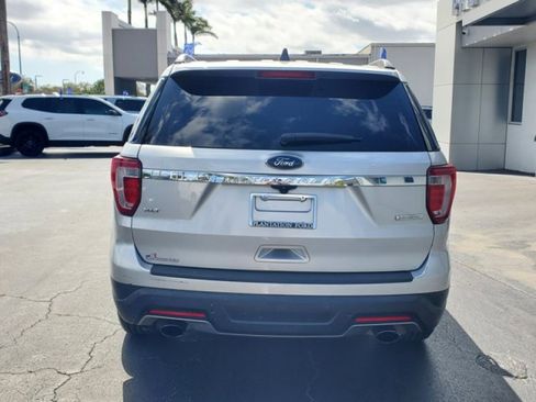 Certified 2018 Ford Explorer XLT image 6