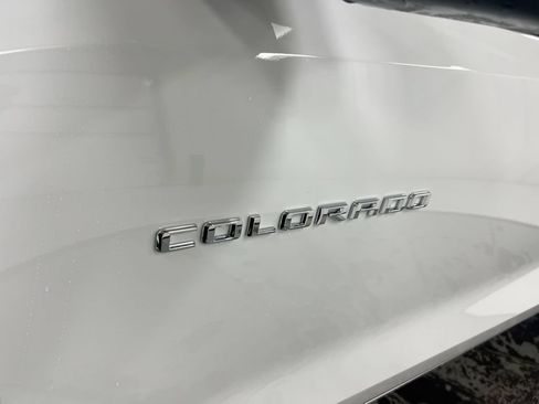 Used 2026 Chevrolet Colorado Z71 w/ Technology Package AWD/4WD image 27