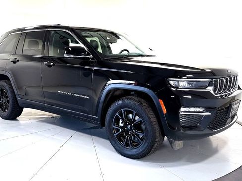 Used 2023 Jeep Grand Cherokee Limited w/ Luxury Tech Group II AWD/4WD image 1