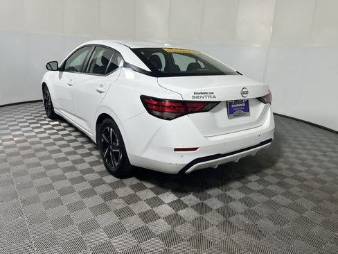 Used 2024 Nissan Sentra SV FWD image 6