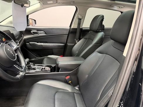 Used 2025 Kia Sportage EX w/ Premium Package AWD/4WD image 16
