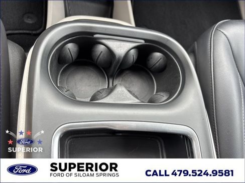 Used 2024 Chrysler Pacifica Touring-L FWD image 42