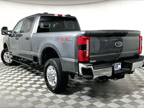 Used 2025 Ford F250 XLT w/ 360-Degree Camera Package image 11