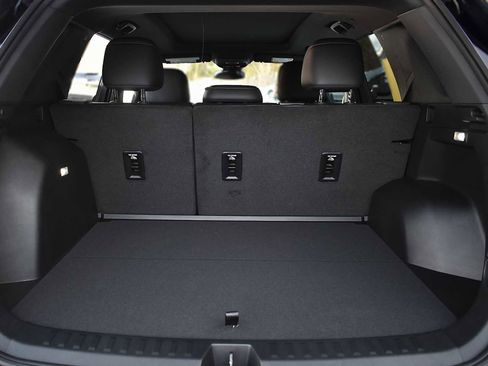 New 2026 Chevrolet Equinox RS w/ Convenience Package III image 8