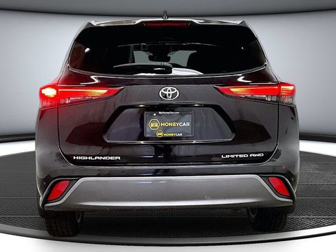 Used 2022 Toyota Highlander Limited AWD/4WD image 5