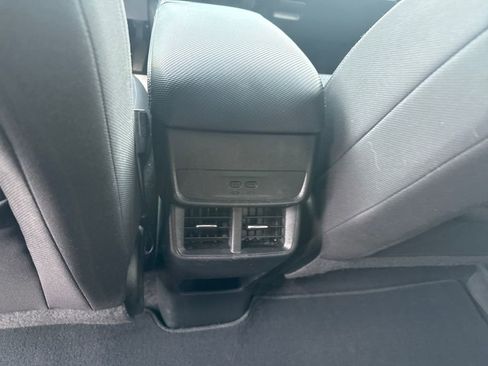 Used 2025 Chevrolet Equinox LT FWD image 28