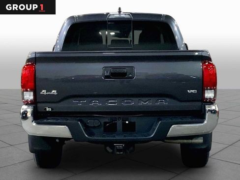 Used 2023 Toyota Tacoma SR5 AWD/4WD image 5