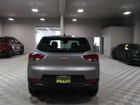 Used 2023 Chevrolet TrailBlazer LS FWD image 8