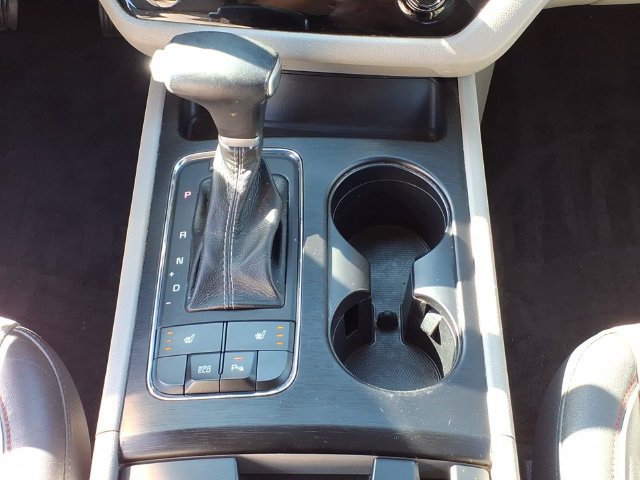 Used 2017 Kia Sedona LX w/ LX Essentials Premium Package FWD image 18