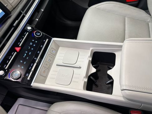 Certified 2024 Hyundai Santa Fe Limited image 33