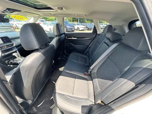 Used 2024 Kia Seltos EX AWD/4WD image 20