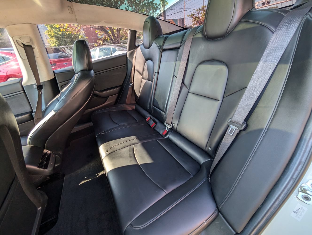 Used 2017 Tesla Model 3 Long Range RWD image 18