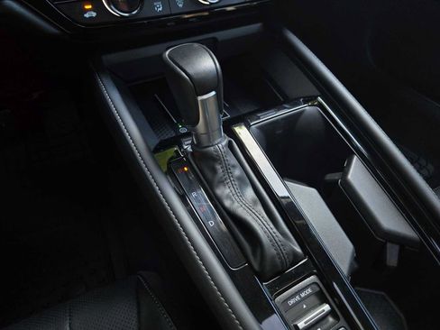 Used 2023 Honda Accord Touring image 33