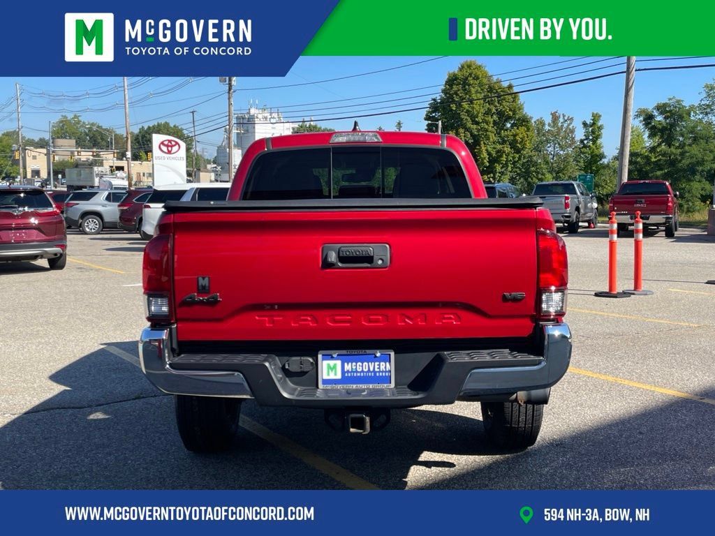 Used 2023 Toyota Tacoma SR5 AWD/4WD image 4