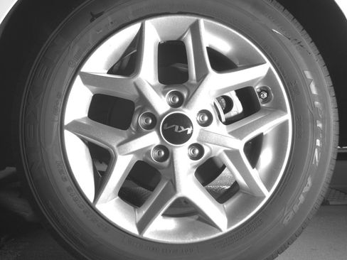Used 2025 Kia Soul LX w/ LX Technology Package FWD image 14