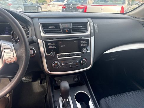 Used 2017 Nissan Altima 2.5 S w/ Power Driver Seat Package FWD image 14