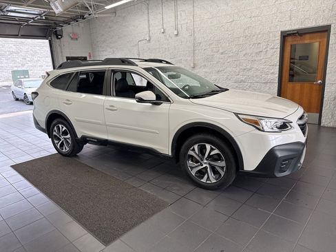 Used 2020 Subaru Outback Limited w/ Popular Package #2 image 1