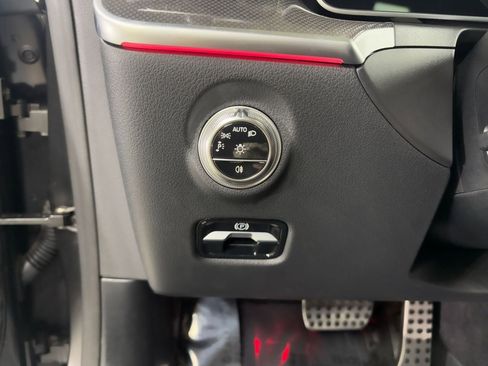 Used 2024 Mercedes-Benz CLE 53 AMG 4MATIC image 11